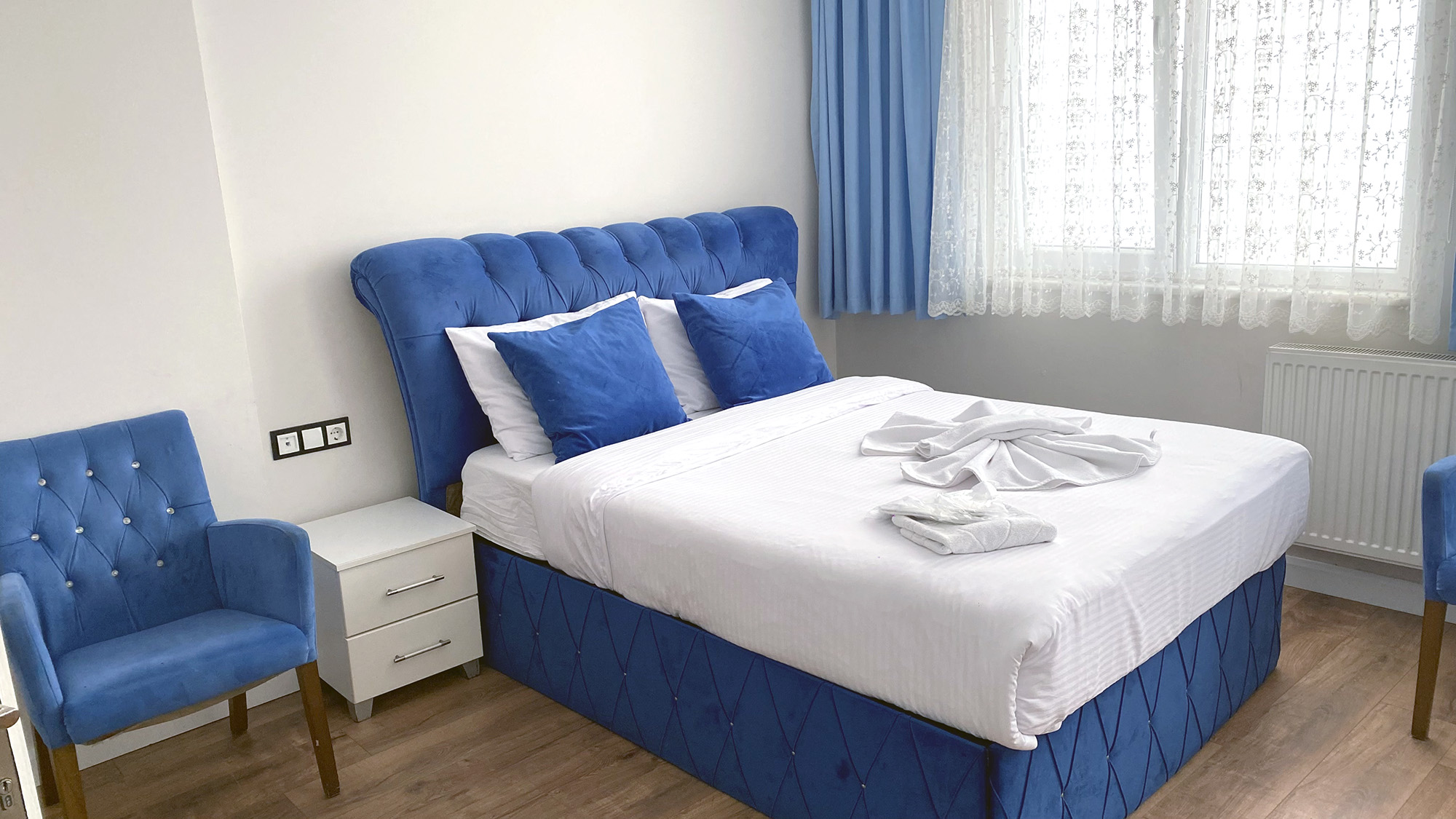 Kılıç Otel Mudanya aile odası fotoğrafı modern dekorasyon detayı